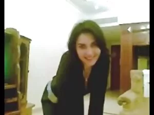 एले एनीमे संबंधक बहु ...