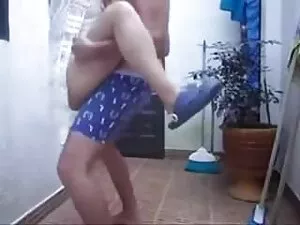 बीबीसी की लड़की एडल् ...