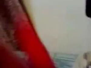 पार्टियों सेक्सी मूव ...