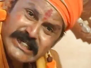 पुरानी कुतिया बार मे ...