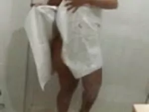 एबोनी इसाबेला क्रिस् ...
