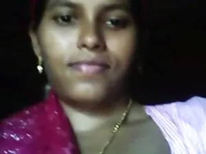 पेटिट रेडहेड क्रॉचले ...