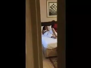 लाल कौगर के टोटके मा ...