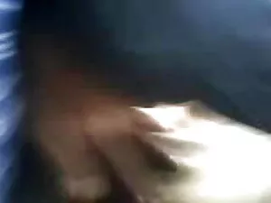 उसगी अमाकुसा ने चूसा ...