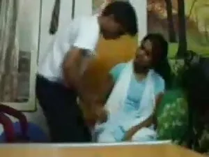कठोर सेक्सी मूवी का  ...